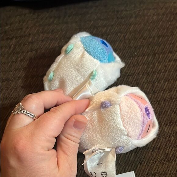 Disney Tsum Lilo & and Stitch Angel and stitch Yeti Christmas Advent Plush 3.5" - Picture 3 of 4